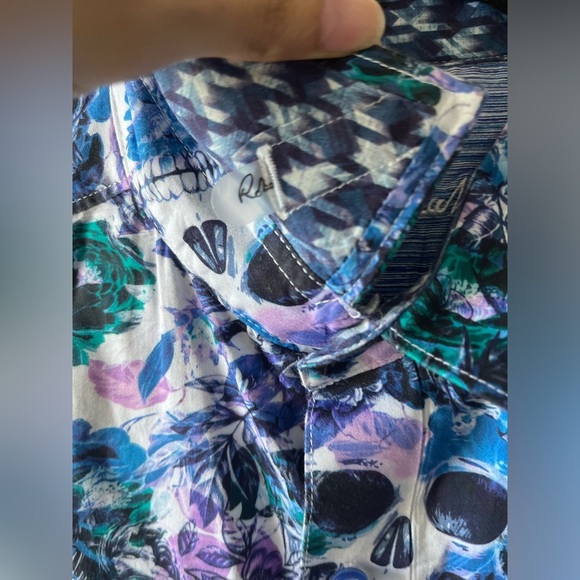 Robert Graham - Cedar Falls Skull-Print Shirt - Picture 4 of 6